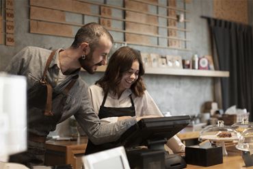 O que se considera como microempresa (ME) e empresa de pequeno porte (EPP) para efeitos do Simples Nacional?